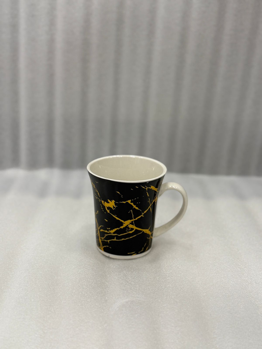 Stylish Black Marble Mug – Gold Pattern Coffee Cup