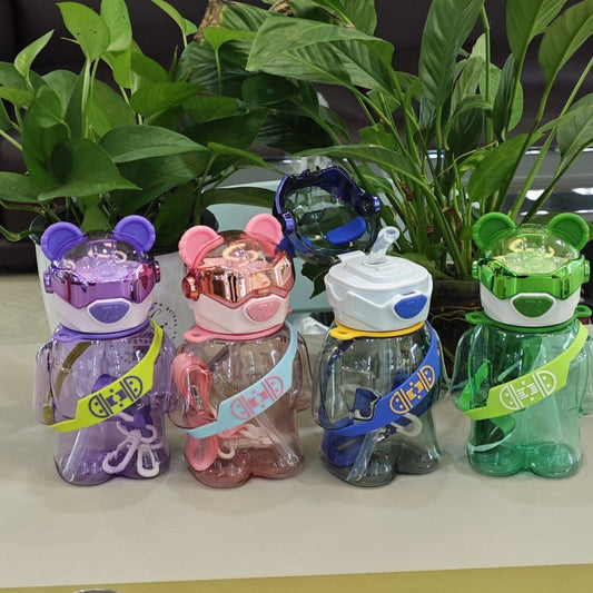 Zannuo Bear Bottle 700ml – Cute & Leakproof (Random)