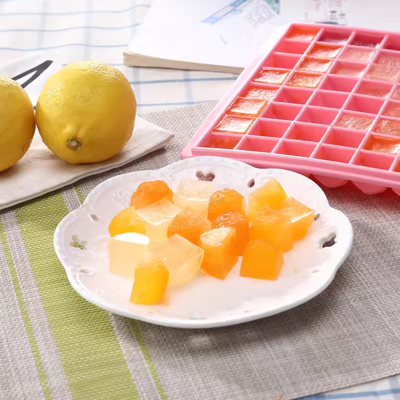 Reusable 96-Grid Ice Cube Tray, Easy-release Ice Cube Mold / Maker for Cocktail, Whiskey - BPA Free
