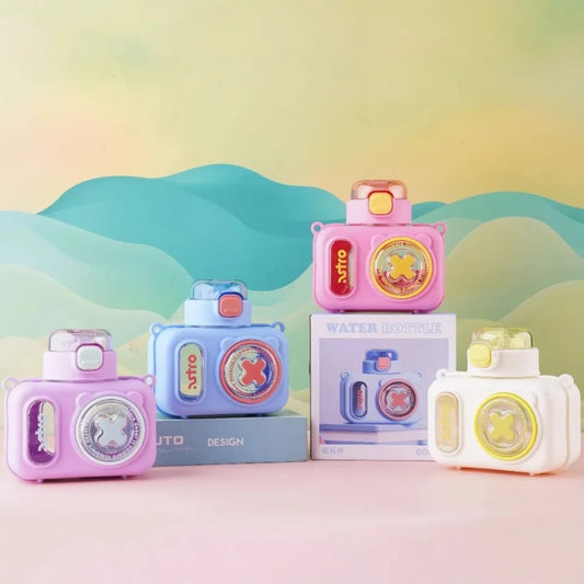 Cartoon 600ml Water Bottle Sealed Leak-proof Straw Water Cup Safety Latch with Shoulder Strap Plastic Cup For Children