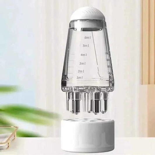 Compact Scalp Oil Applicator.