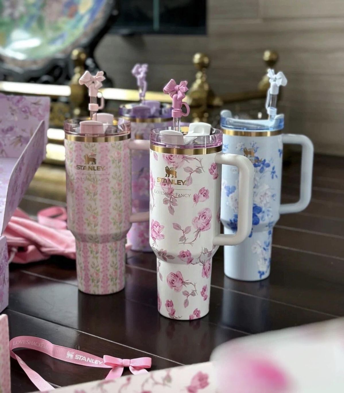 Stainless Steel Flower Tumbler - Floral Design, Durable & Stylish (1.18L)