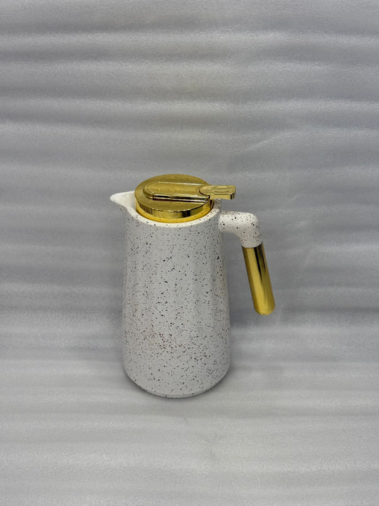 White & Gold Thermal Flask – 1L Elegant Insulated Jug