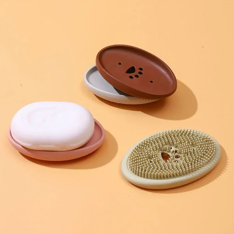 Multifunctional silicone soap box in multiple colors with drainage holes and scrubber surface