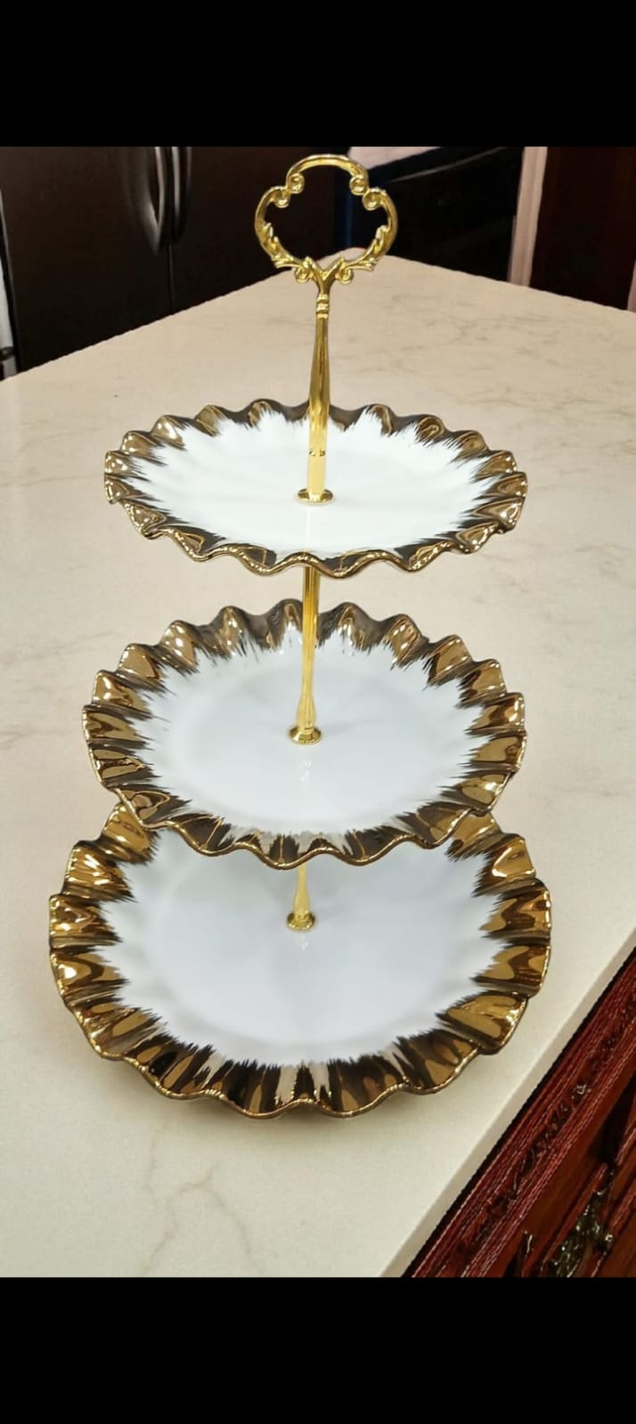 Ceramic 3-Tier Cake Stand – Foldable Dessert & Snack Display Tray