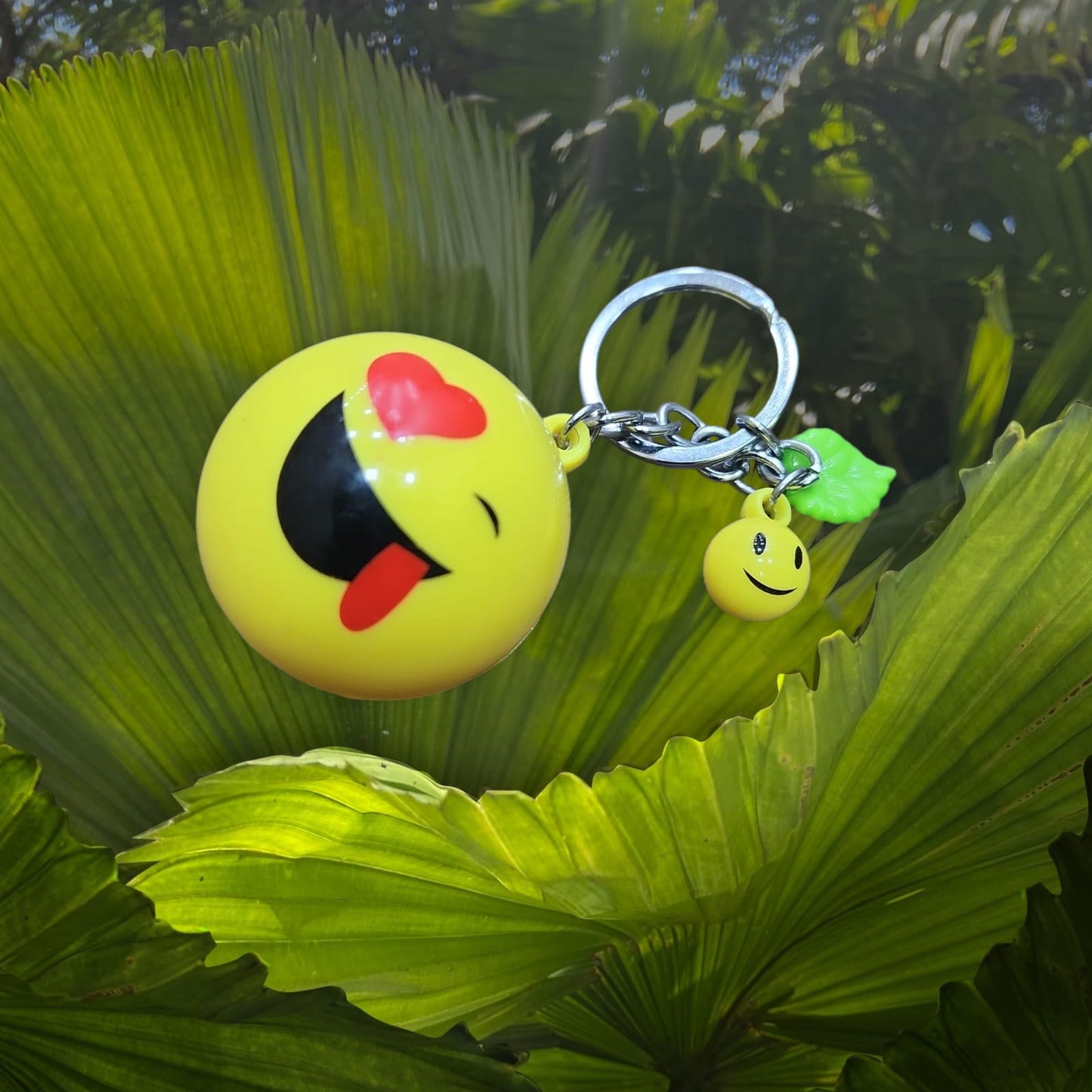 Emoji Keychain – Cute Smile Face Keyring for Bags, Cars & Gifts