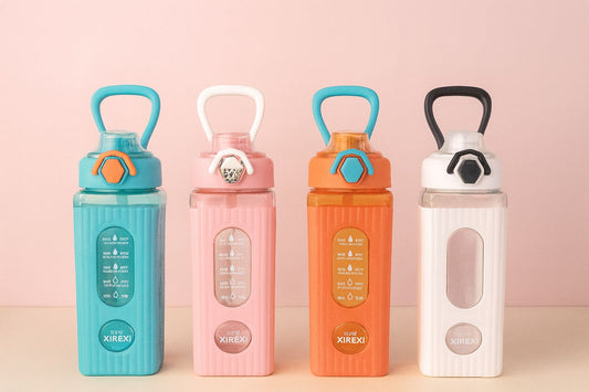 700ml Leakproof Grip Water Bottle – Stylish & Durable (Random Color)