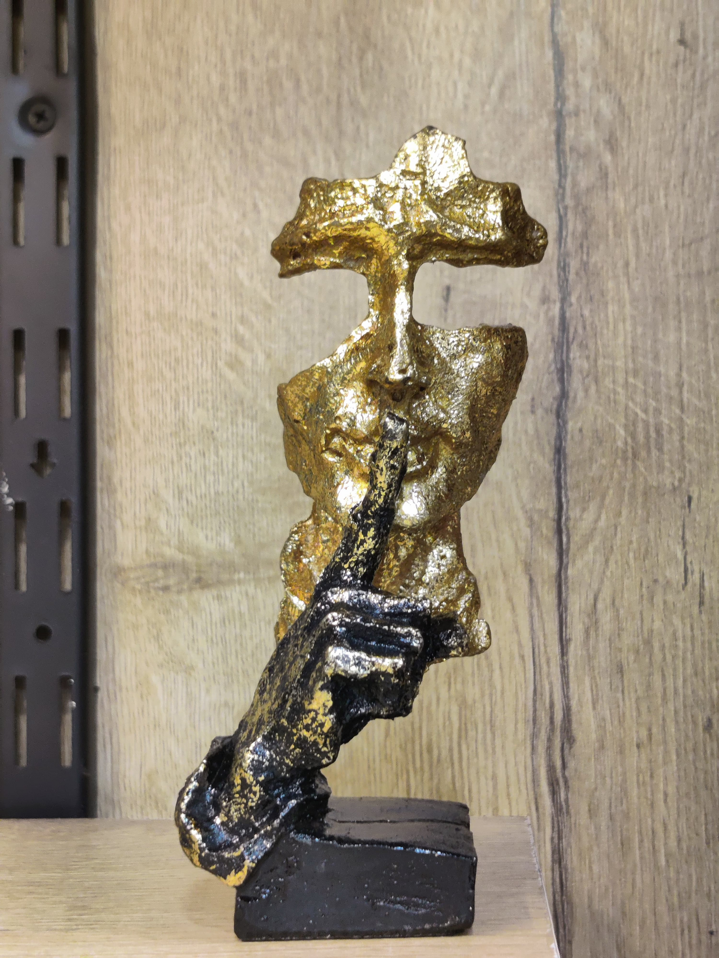 Premium Gold Abstract Face Statue Set – Modern Fiber Art Décor