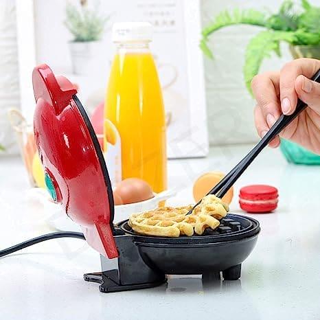 Mini Waffle Maker - Compact and Easy-to-Use for Quick Breakfasts
