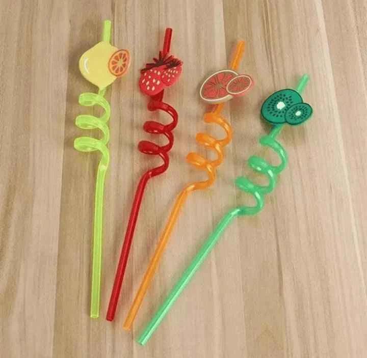 Pack Of 4 Fruity Straws.