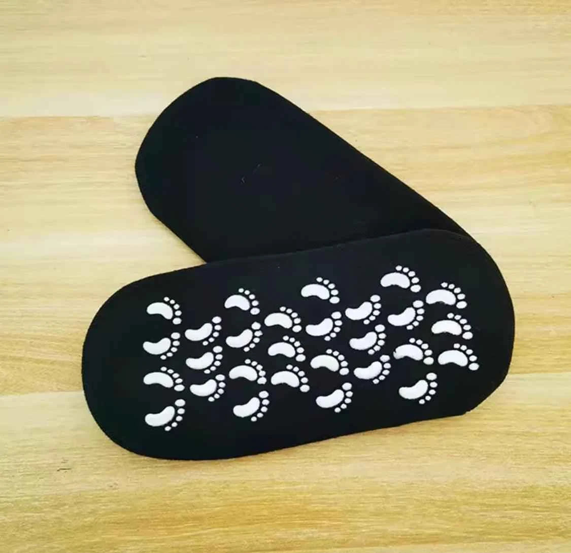 Reusable Moisturizing Gel Heel Socks.