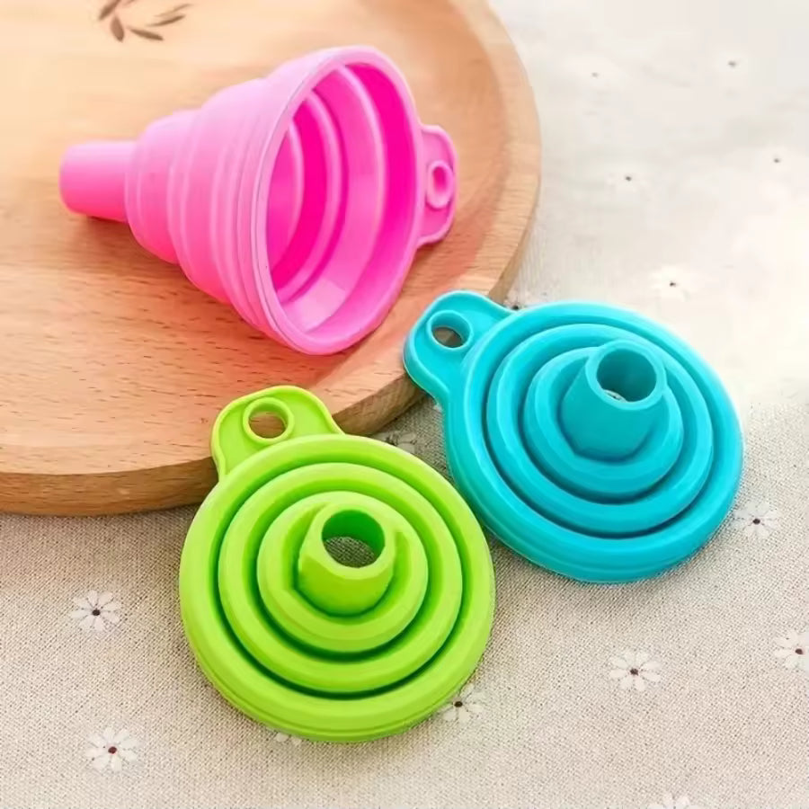 Mini Silicone Gel Foldable Funnel Collapsible Hopper Design, Practical Kitchen Tool, Suitable for Water Bottle & Liquid Transfer