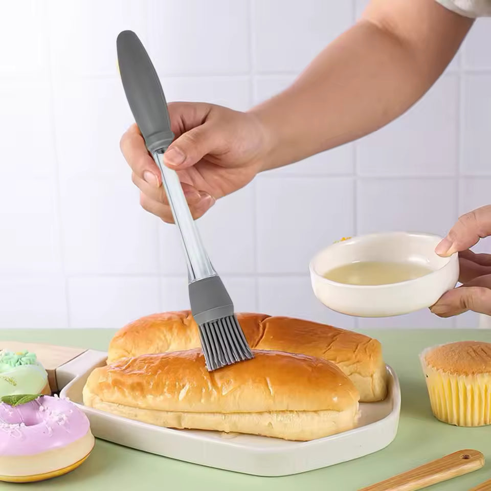 Silicone Oil Brush for BBQ Grilling Baking Heat Resistant Pastry Brush Spread Oil Butter Sauce Cooking Oil Dispenser Brush