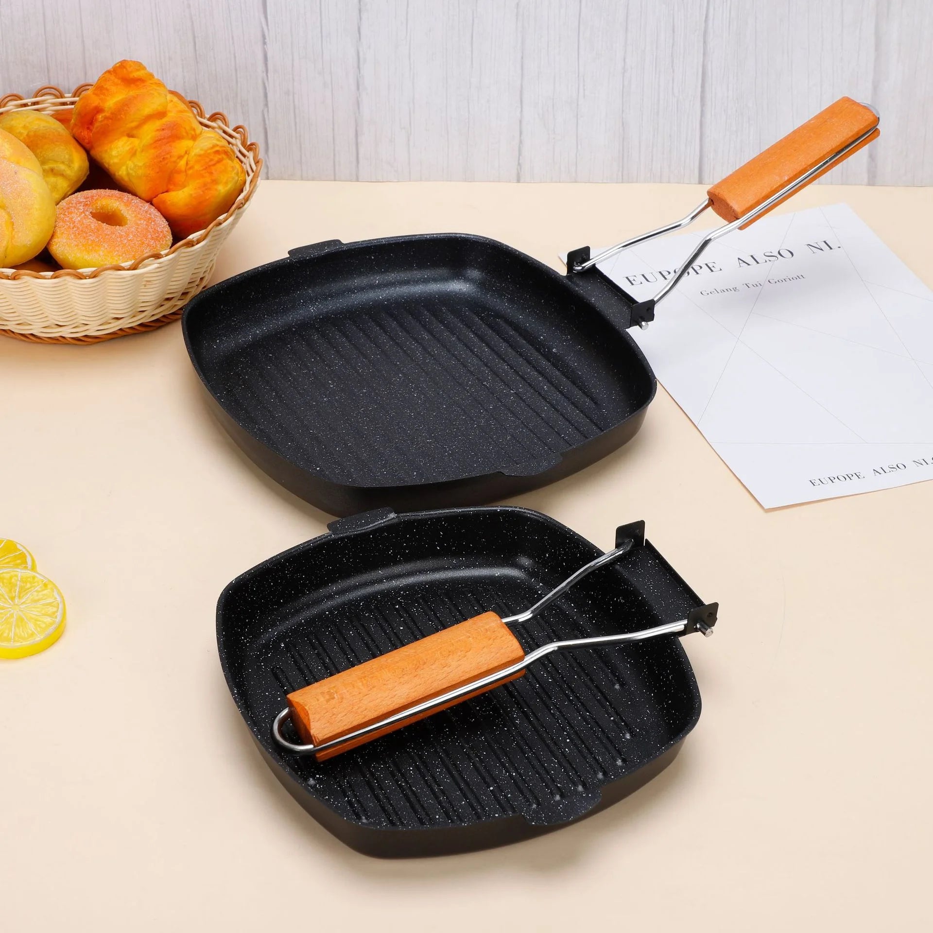 Portable Foldable Frying Pan Picnic Grill Pan Anti-scald Wooden Handle Outdoor Grill Pan Double Mouth Steak Pan(No Lid)