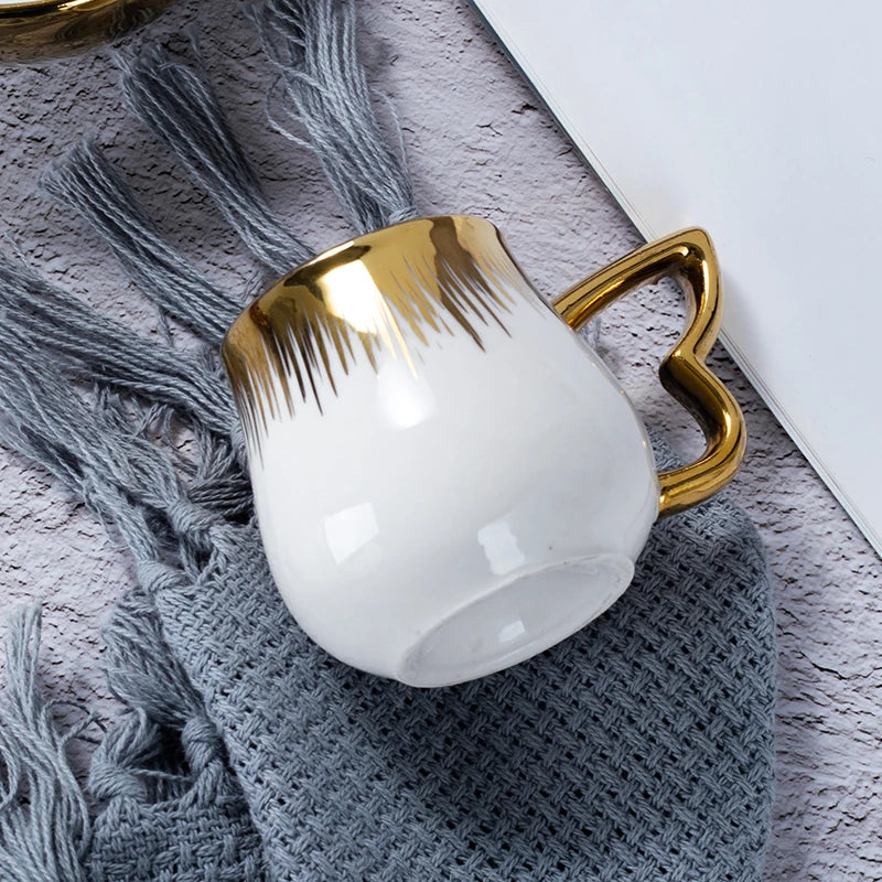 Luxury Ceramic Mug with Saucer European Retro Swan Shape Afternoon Tea Coffee Cup and Saucer Set Home Creative Drinkware Gift