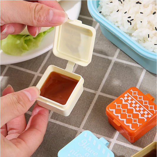 Lunch Bento Soy Sauce Box Container with Dropper Cute Design Plastic Condiment Dispenser Mini Salad Tomato Sauce Bottle
