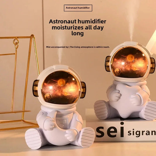 New Astronaut Starry Sky Lamp Humidifier USB Powered Bedroom Desktop Space Man Humidifier Student Gift with Night Light Function