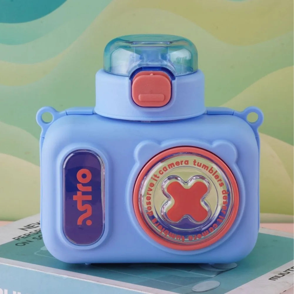 Cartoon 600ml Water Bottle Sealed Leak-proof Straw Water Cup Safety Latch with Shoulder Strap Plastic Cup For Children