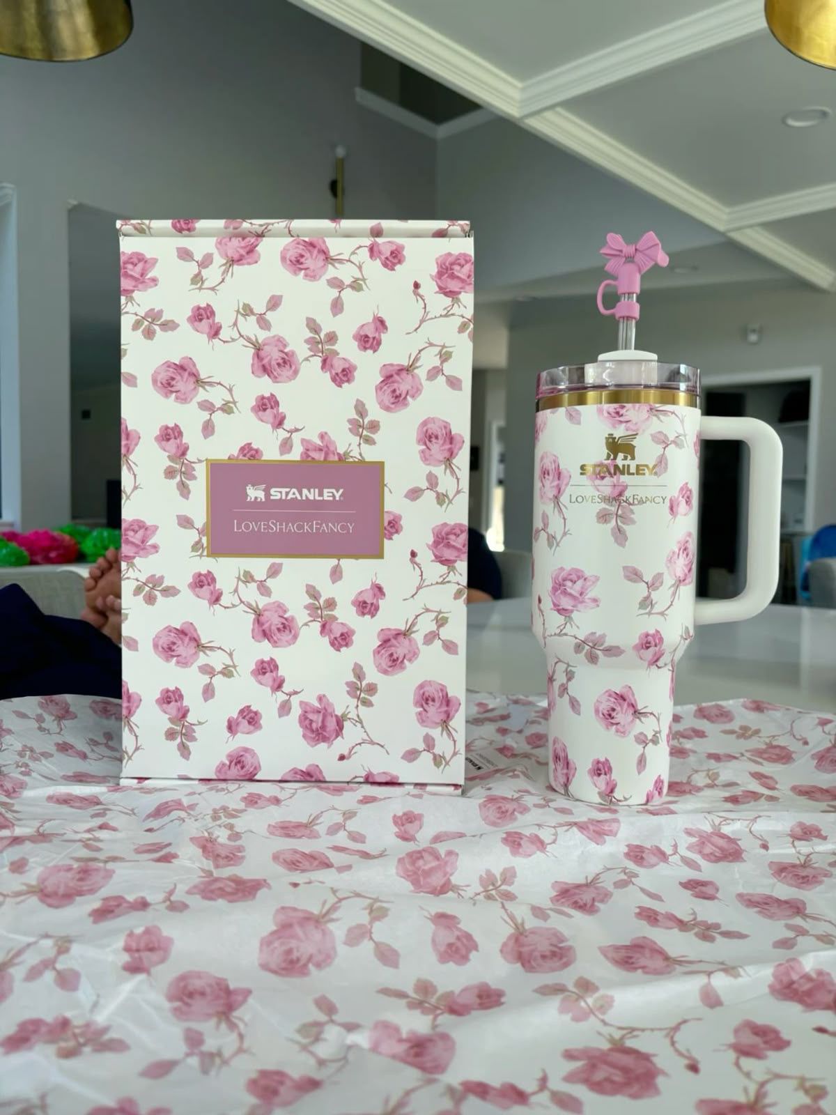 Stainless Steel Flower Tumbler - Floral Design, Durable & Stylish (1.18L)