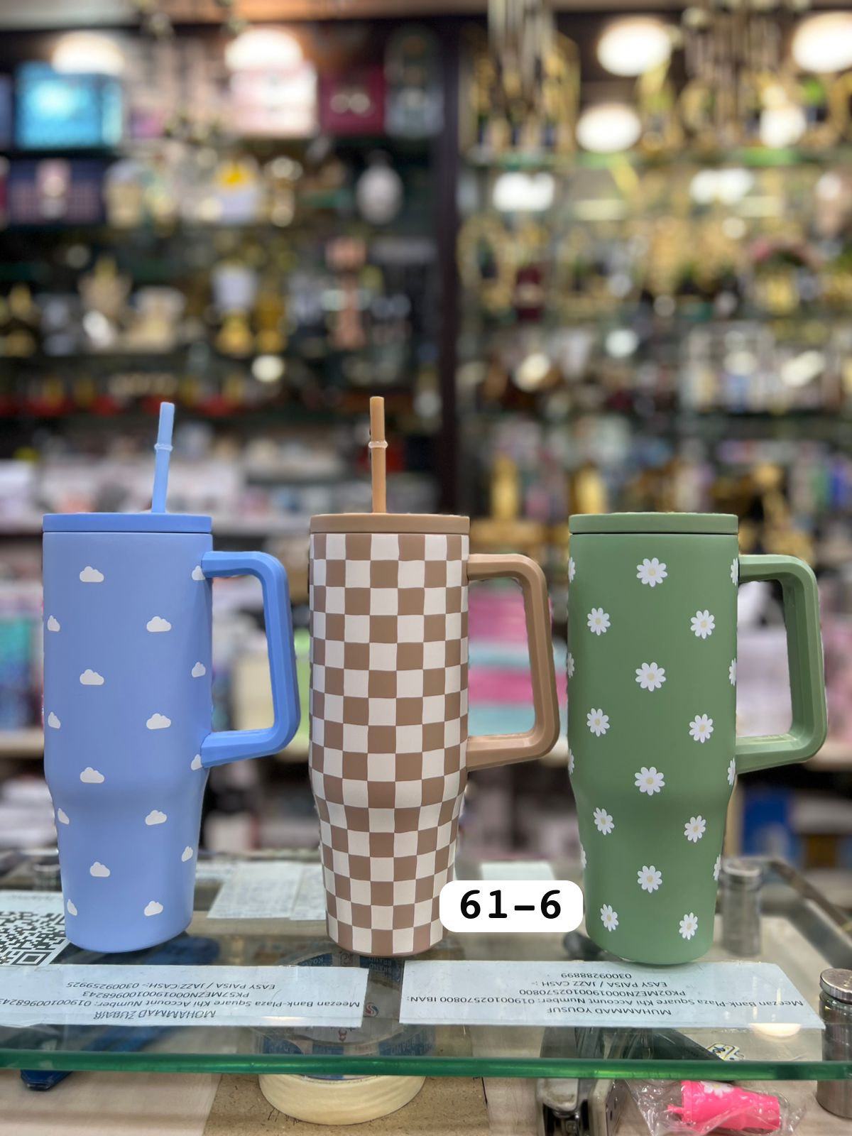 Premium 30oz Insulated Tumbler with Handle – 900ml (Random Color)