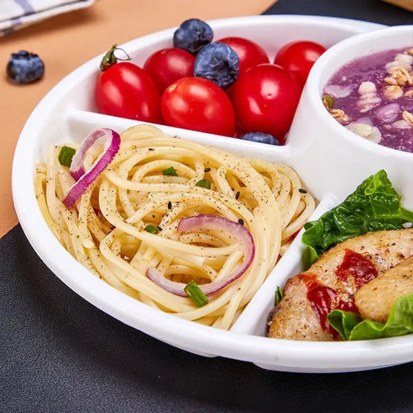Clarify pk white 4 compartment plastic dinner plate ideal for meal prep with spaghetti tomatoes chicken and fruit