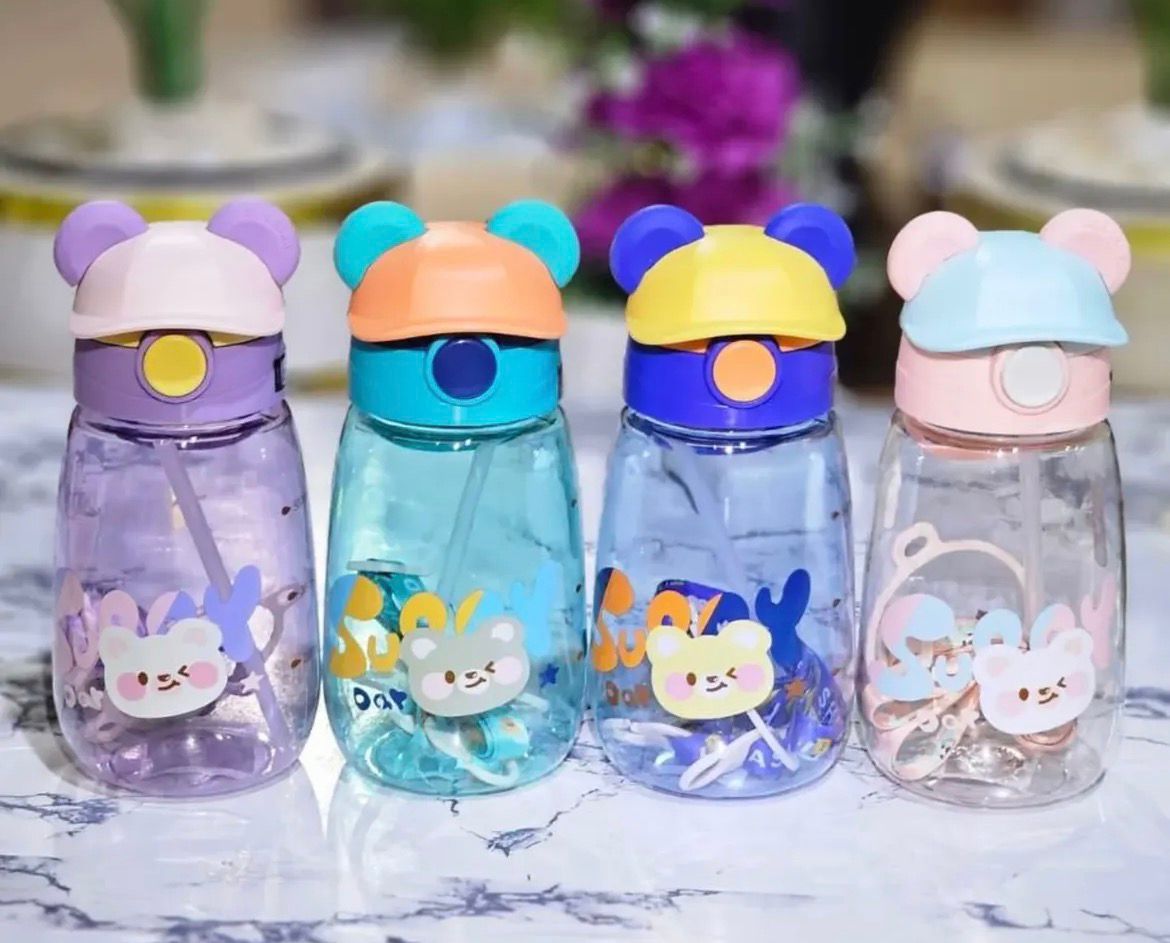 Bear Bottle 550ml – Cute & Portable Water Bottle (Random)