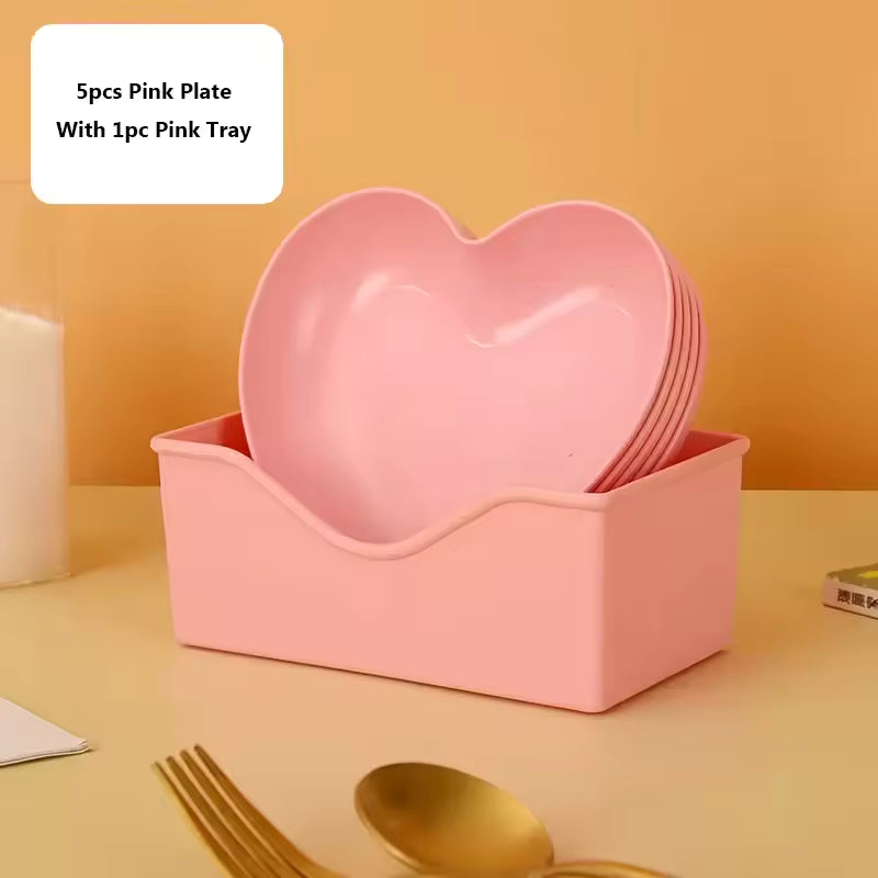 Clarify.pk colorful heart dish pack with 5 pink plastic heart-shaped plates and 1 pink tray