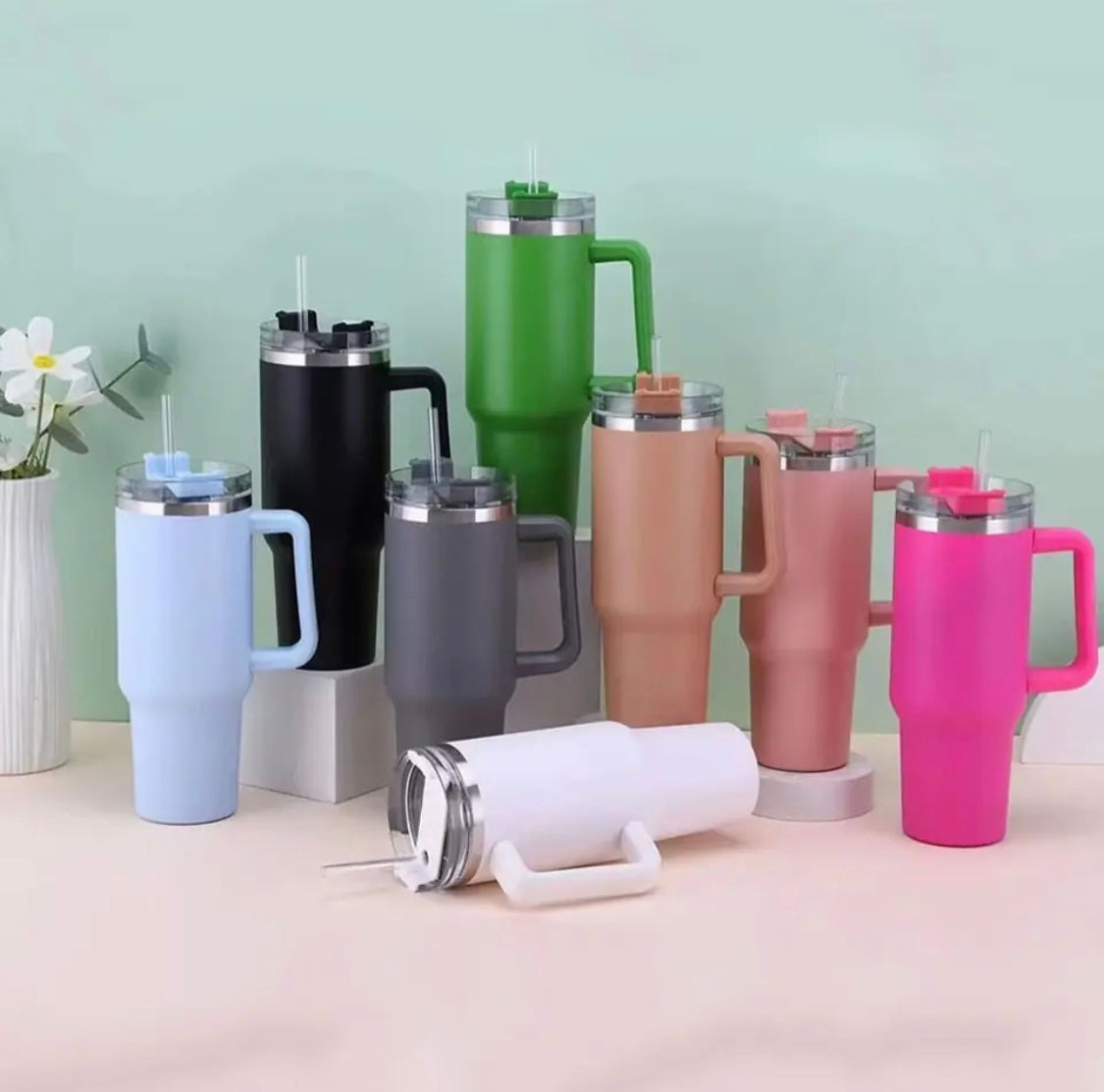 Clarify.pk double wall vacuum tumbler set in various colors with handles and lids for household use
