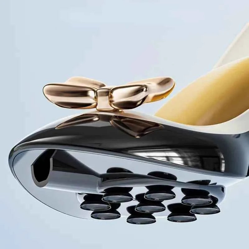 Elegant high heel soap dish with a glossy finish and a decorative bow, perfect for stylish bathrooms