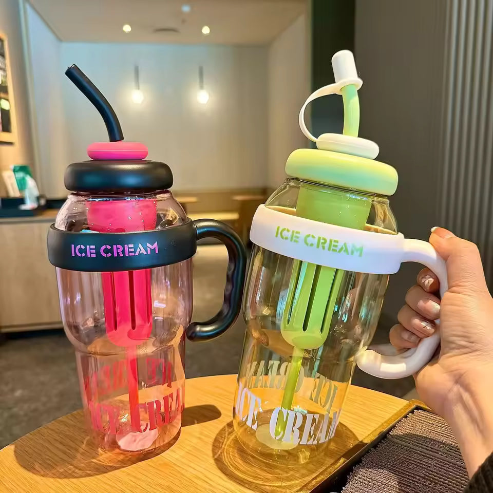 Large capacity plastic water bottle with handle and built-in straw in pink and green colors
