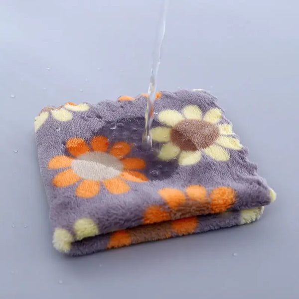 Clarify pk floral cotton face towels gray plush with orange and yellow daisy print absorbing water
