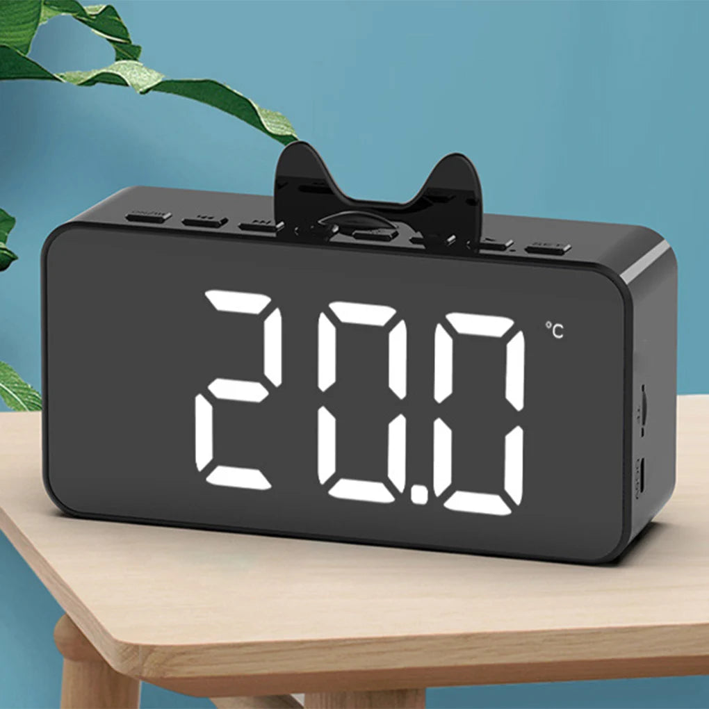 Clarify.pk multifunctional alarm clock with digital temperature display on wooden table