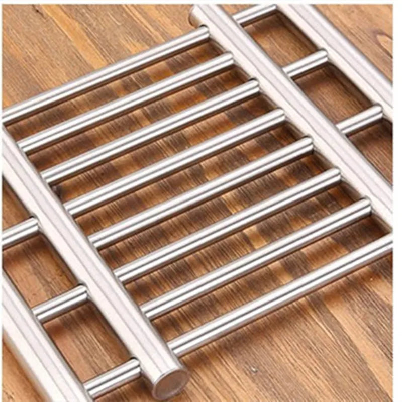 Clarify.pk stainless steel heat insulated rack for kitchen use with durable metal rods