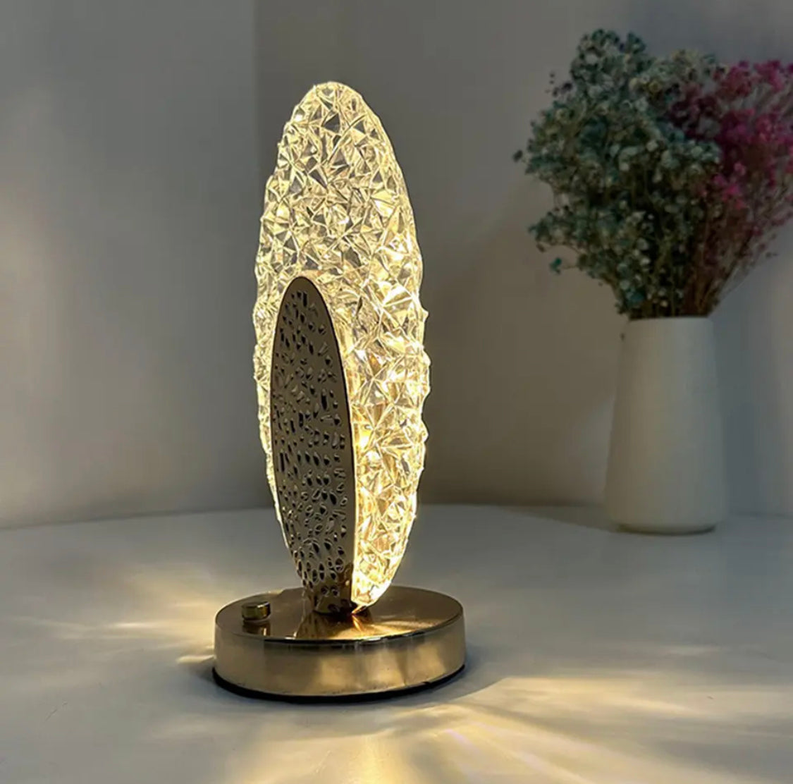 Clarify.pk USB cordless desk lamp with decorative textured light panel on round metallic base